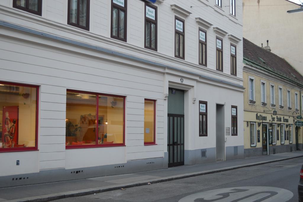 Hotel Pension Walzerstadt Виена Екстериор снимка
